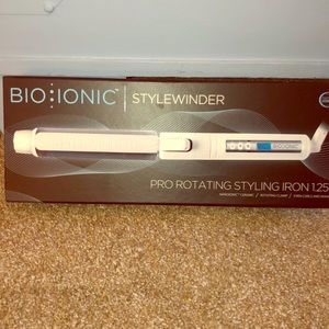 Bio Ionic rotating style winder